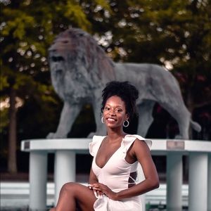 Meet your Posher, Mya